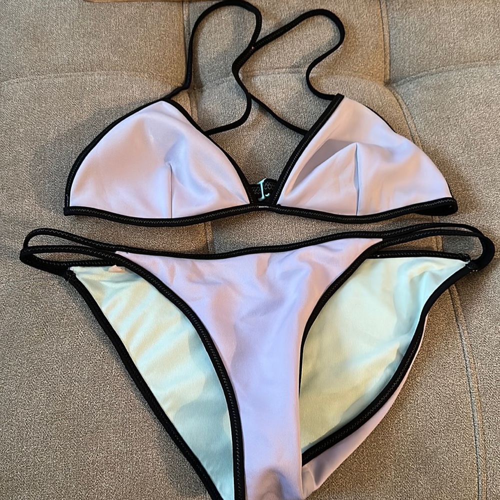 VS PURPLE BIKINI